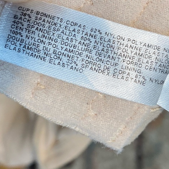 EUC Wacoal Visual Effects Minimizer Bra - Picture 8 of 8